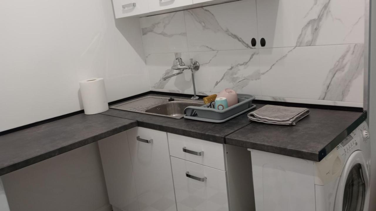 Self Check-in Apartament Lotnisko Szpital Parking Targi Apartment