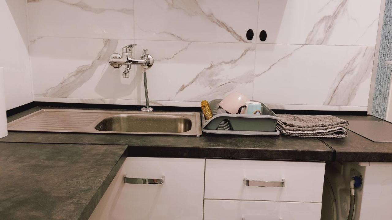 Self Check-in Apartament Lotnisko Szpital Parking Targi Apartment