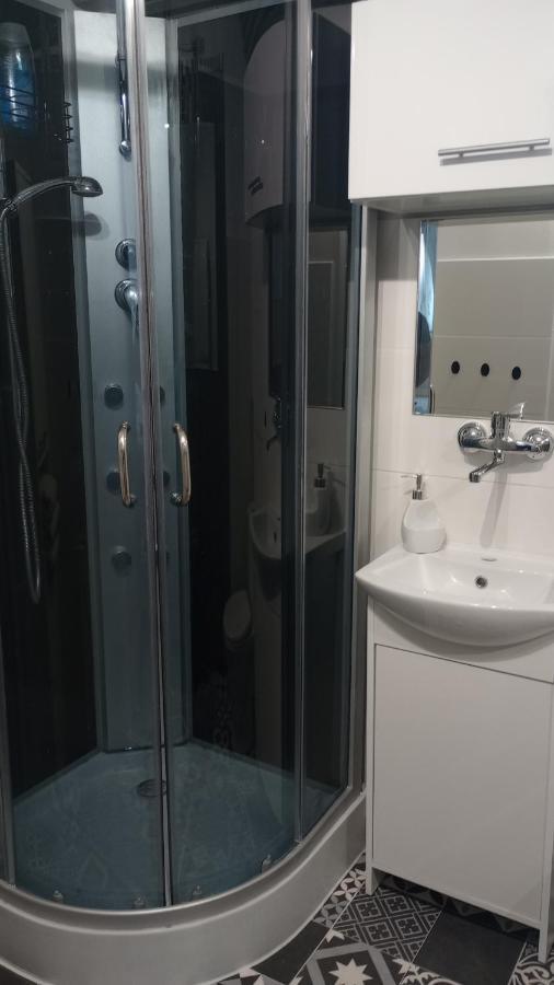 Apartment Self Check-in Apartament Lotnisko Szpital Parking Targi *