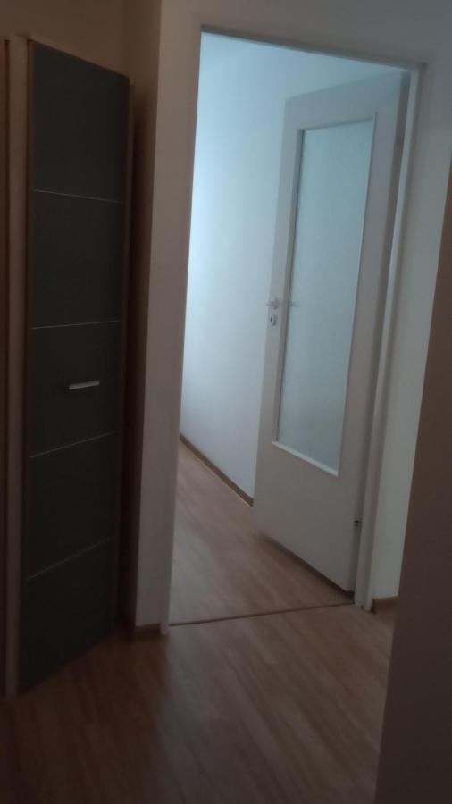 Self Check-in Apartament Lotnisko Szpital Parking Targi