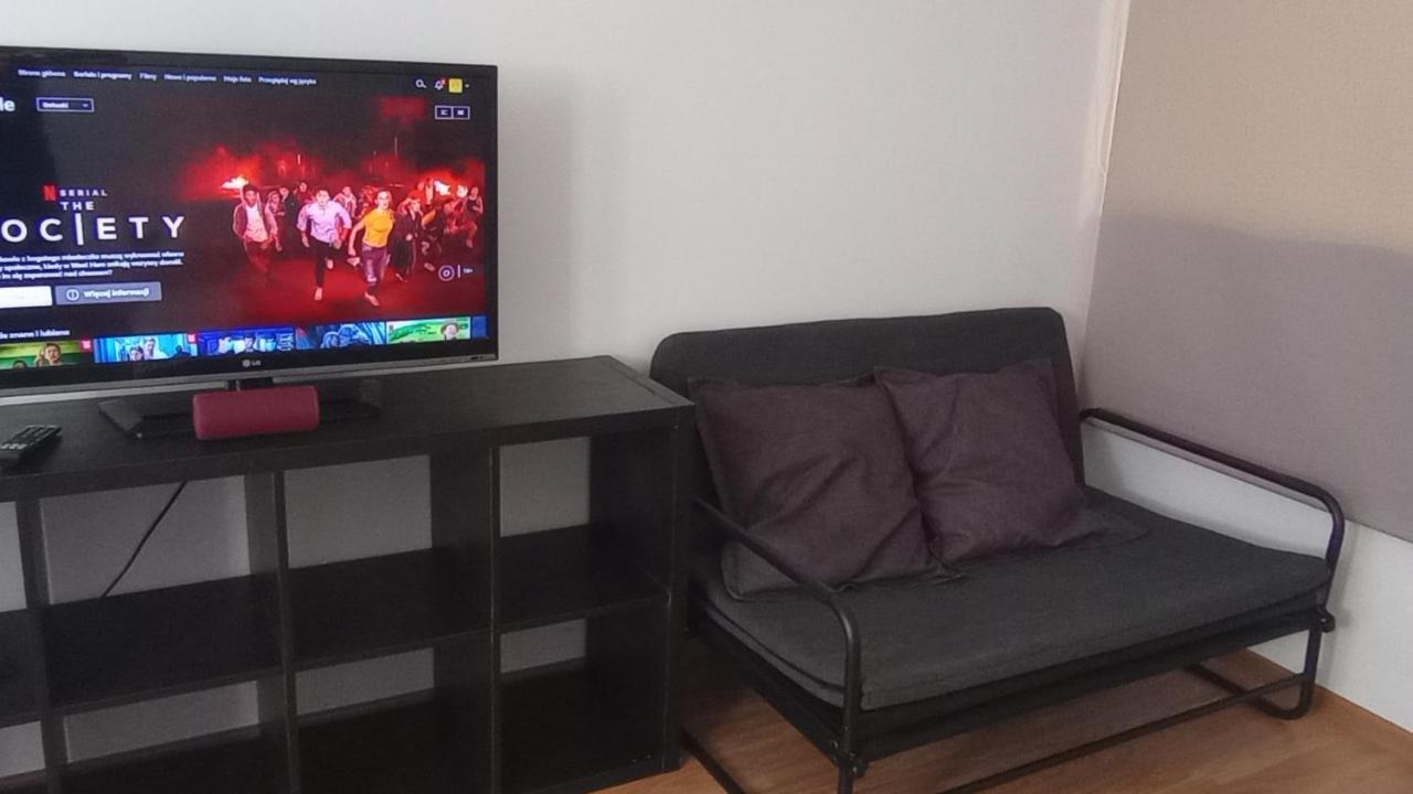 Self Check-in Apartament Lotnisko Szpital Parking Targi Apartment *